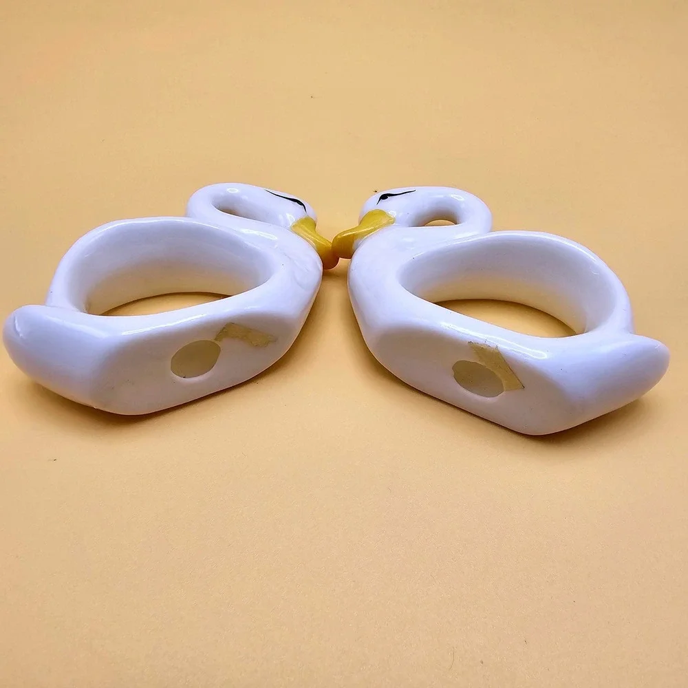 Set of 2 White Ceramic Swan Napkin Rings Holders Yellow Beak Elegant Table Decor